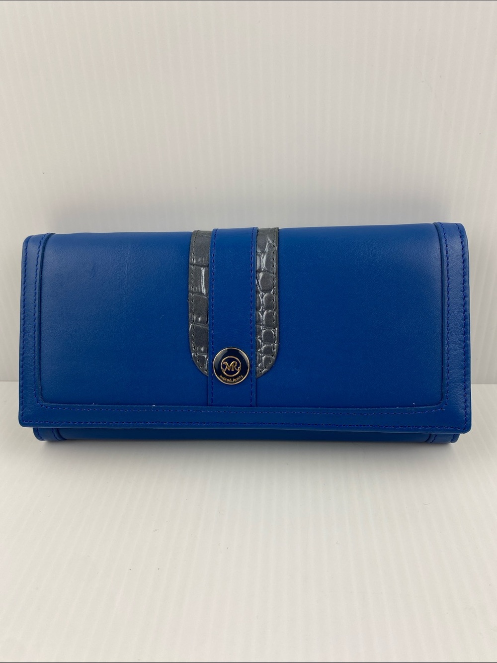 Moro & Jenny Blue Leather Clutch Wallet Tri-fold Multiple Dividers and Slots